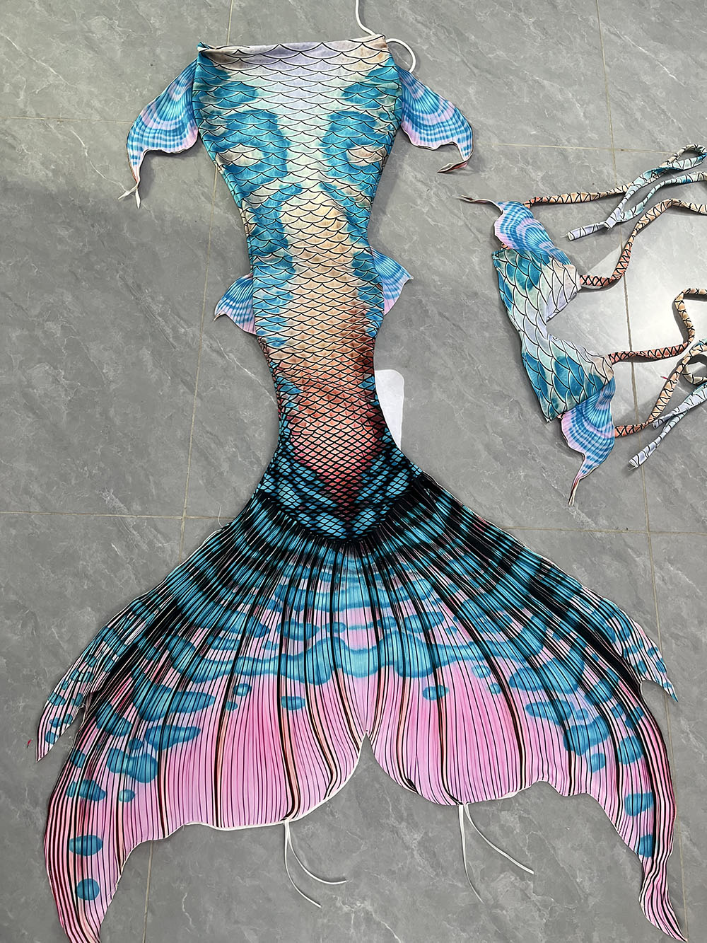 Costume da spettacolo a sirena - Aquarium & Marine Museum Universiti Malaysia Sabah Kota Kinabalu Sabah Reviews recensione e prezzo
